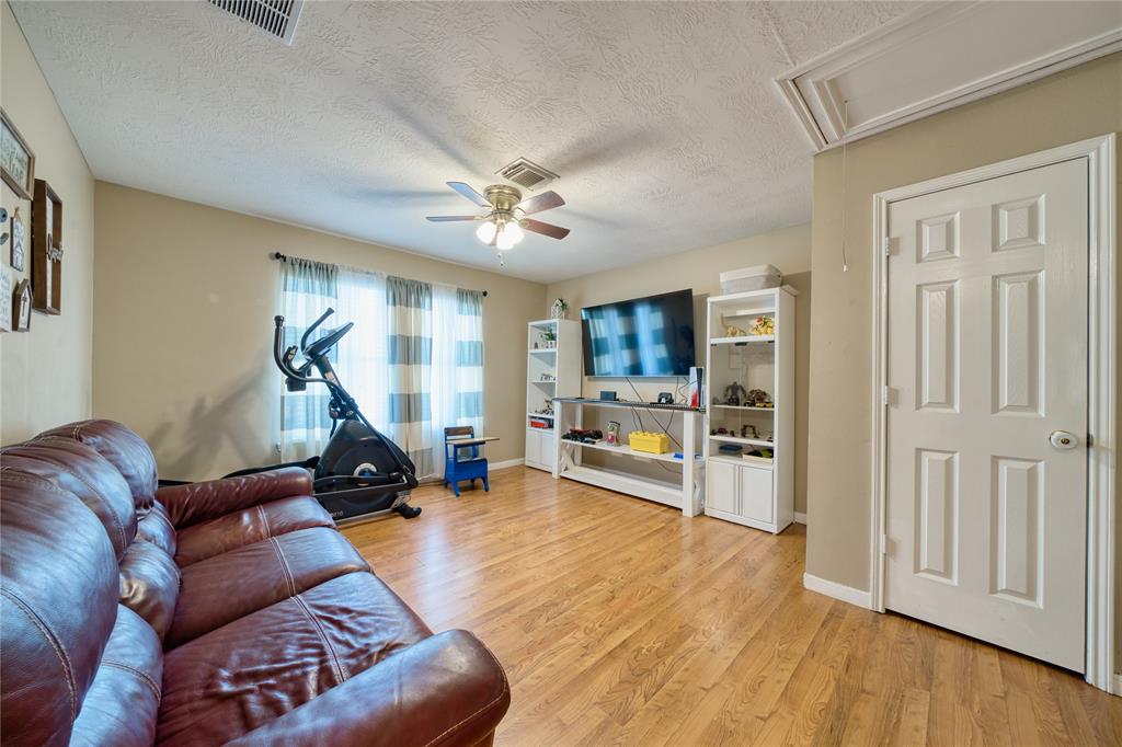 5407 Thyme Lane, Baytown, Texas image 23