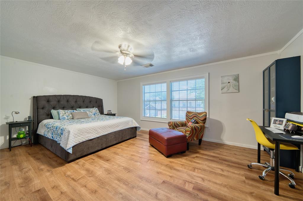 5407 Thyme Lane, Baytown, Texas image 25