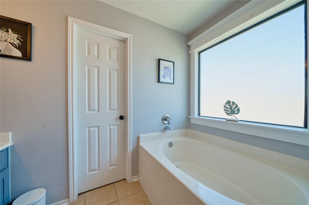 5407 Thyme Lane, Baytown, Texas image 33