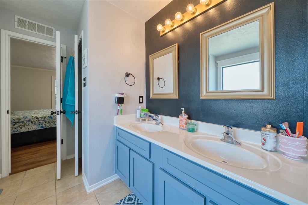 5407 Thyme Lane, Baytown, Texas image 31