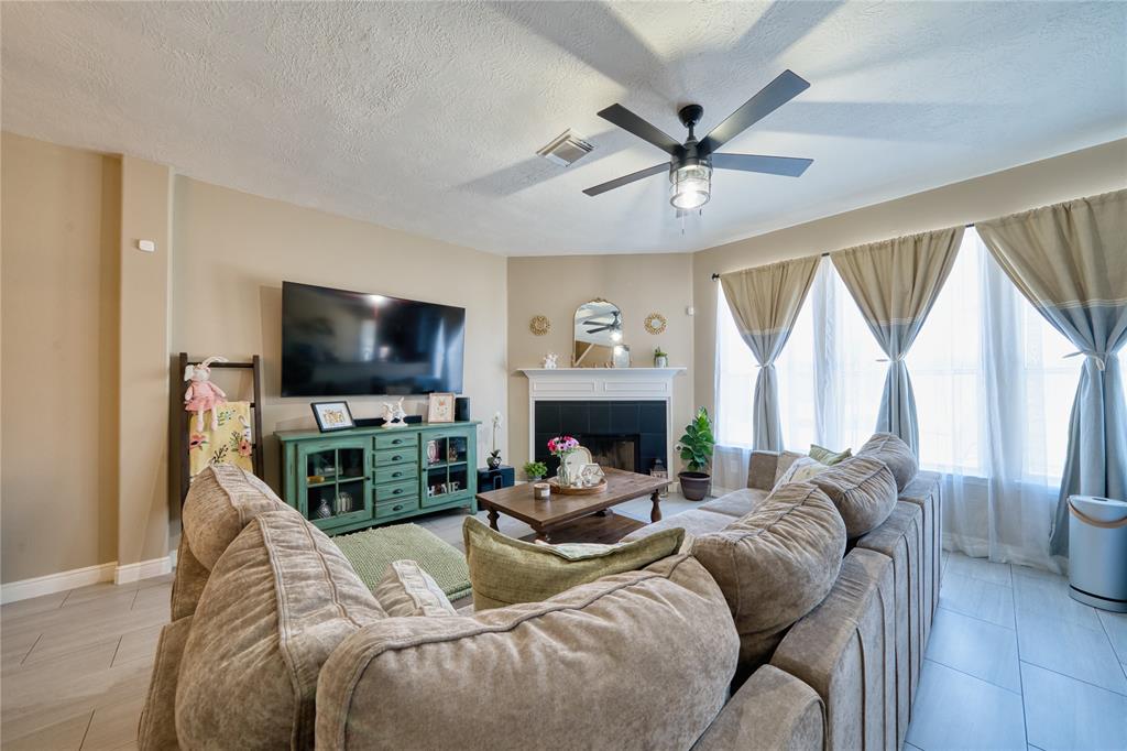 5407 Thyme Lane, Baytown, Texas image 12