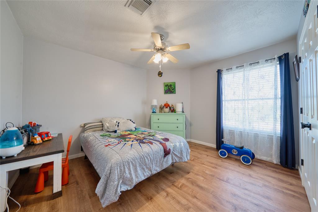5407 Thyme Lane, Baytown, Texas image 36