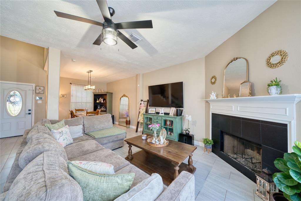 5407 Thyme Lane, Baytown, Texas image 13