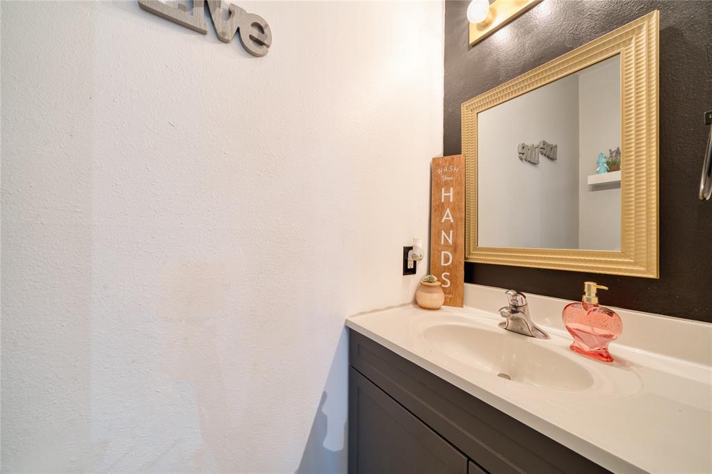 5407 Thyme Lane, Baytown, Texas image 21