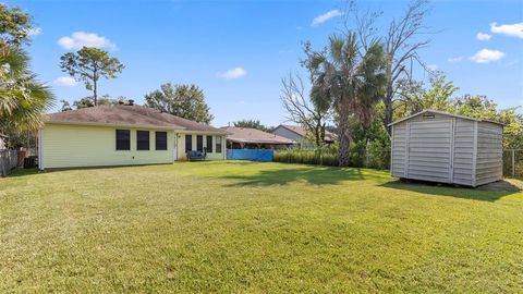 A home in South Houston