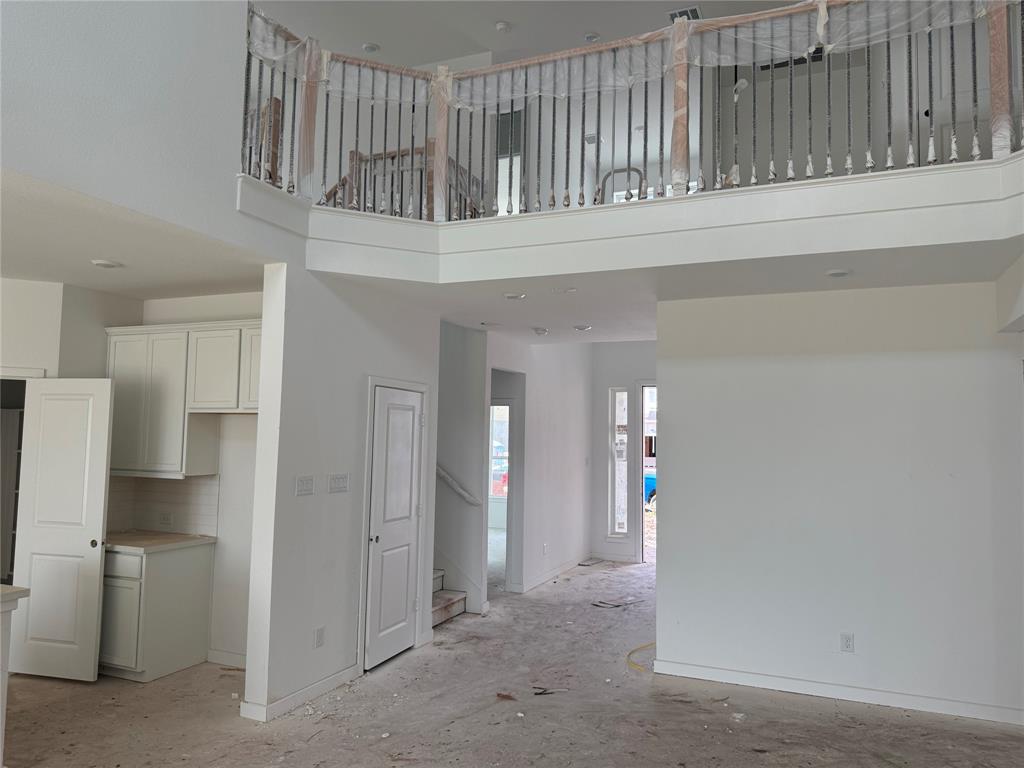 9618 Starry Eyes Lane
