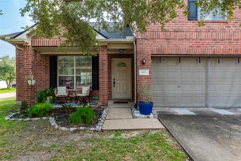 4101 Seminole Drive, Pearland, Texas image 1