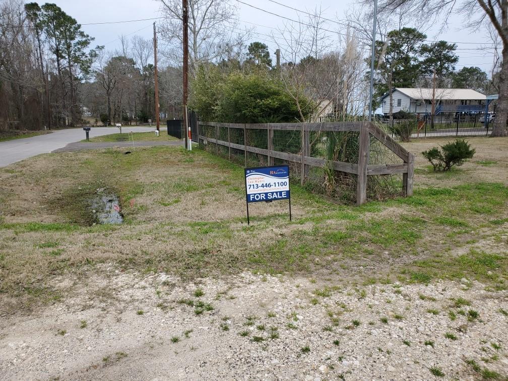 202 Beaver Den Drive, Coldspring, Texas image 16