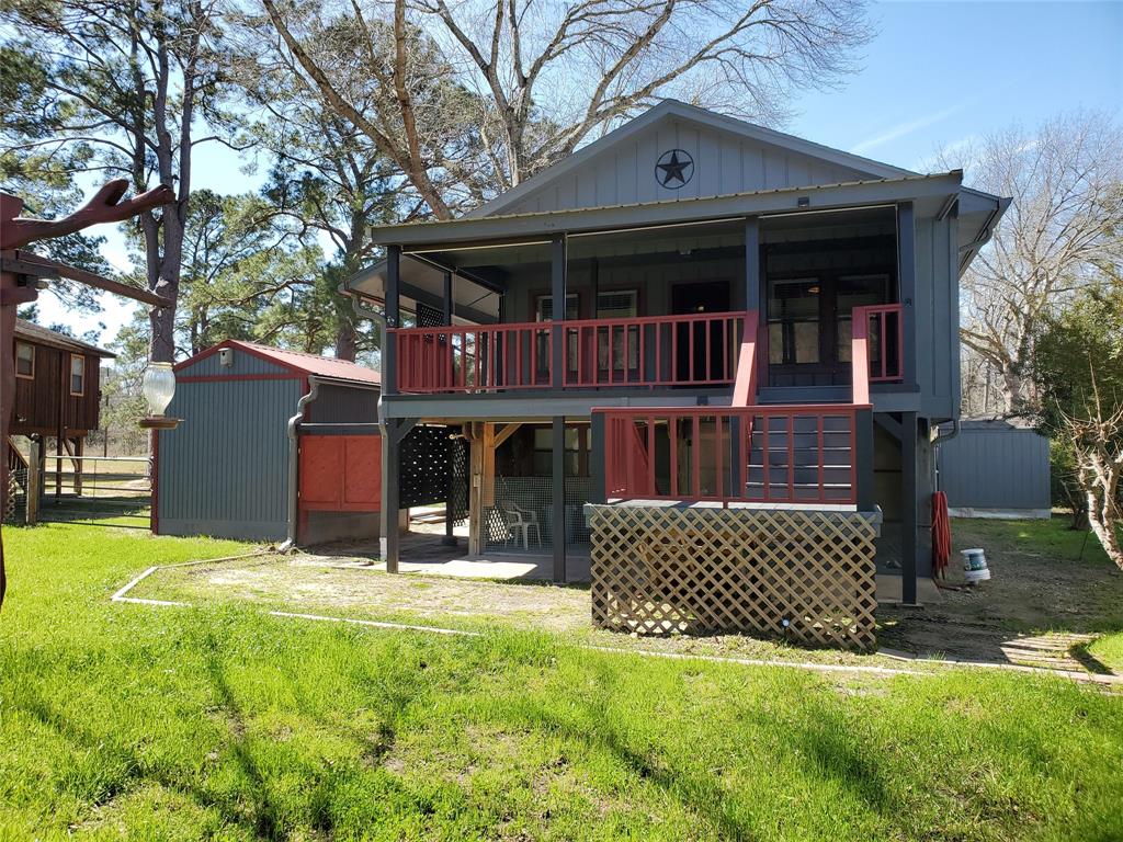 202 Beaver Den Drive, Coldspring, Texas image 1