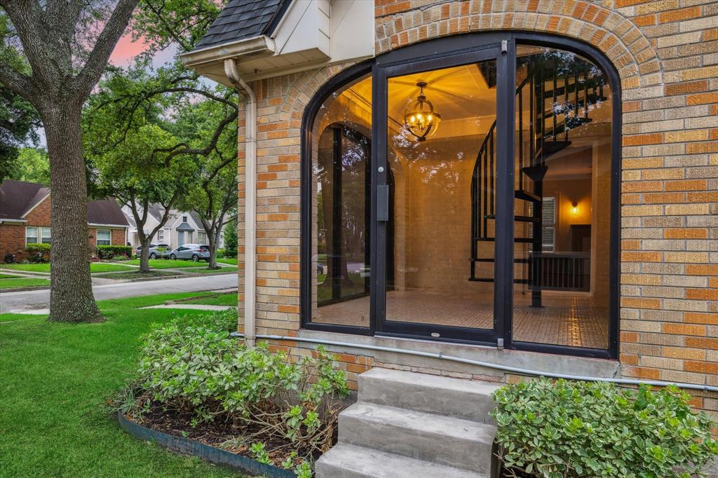 6635 Lindy Lane, Houston, Texas image 6