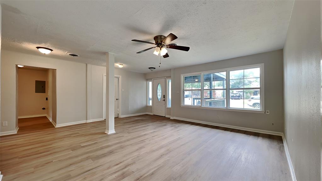 1917 15th Avenue Ave, Texas City, Texas image 2