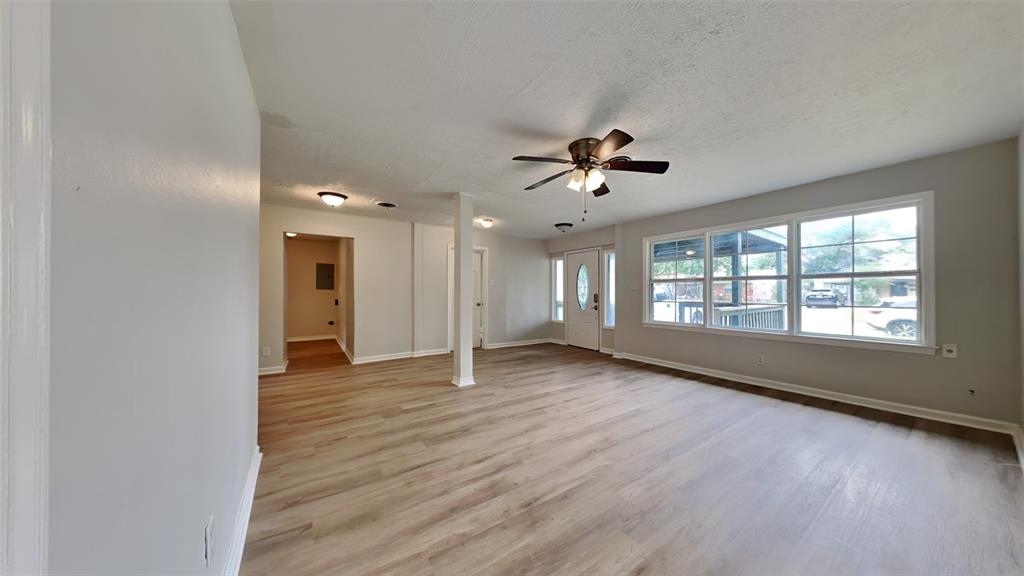 1917 15th Avenue Ave, Texas City, Texas image 1