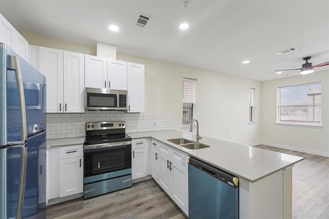 Photo of 2130 Aldine Mail Route Road #B102, Houston, TX 77039 (MLS # 23613627)