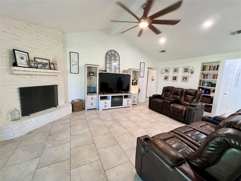 7041 Avenue R, Santa Fe, Texas image 4
