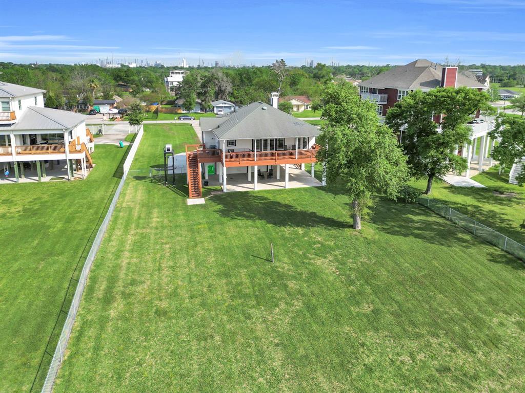 440 S Burnett Drive, Baytown, Texas image 22