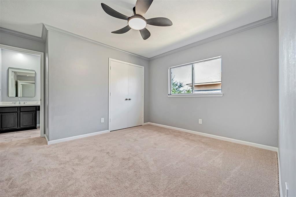 22250 Queenbury Hills Drive, Houston, Texas image 33