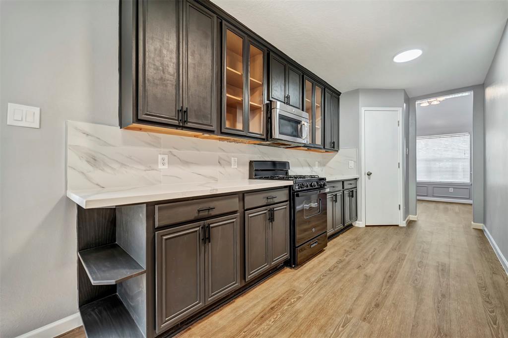22250 Queenbury Hills Drive, Houston, Texas image 5