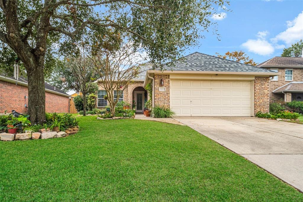 23319 Kobi Park Court, Spring, Texas image 1