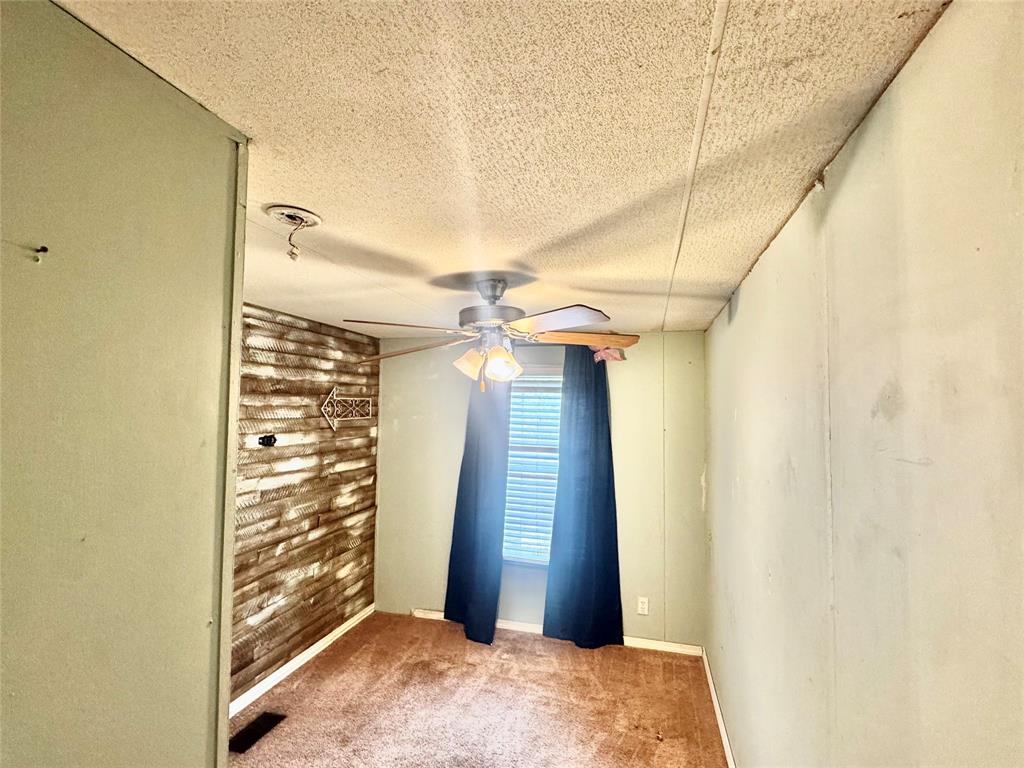 702 S Pine Hill Street, Pinehurst, Texas image 13