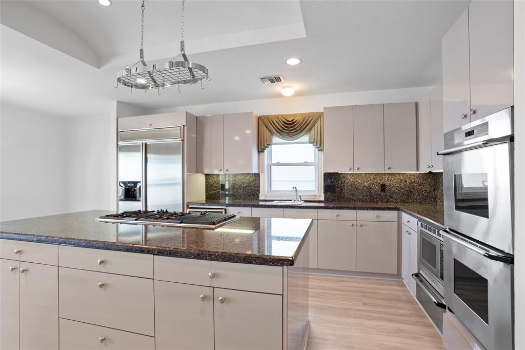 7123 Broadway Street, Galveston, Texas image 12