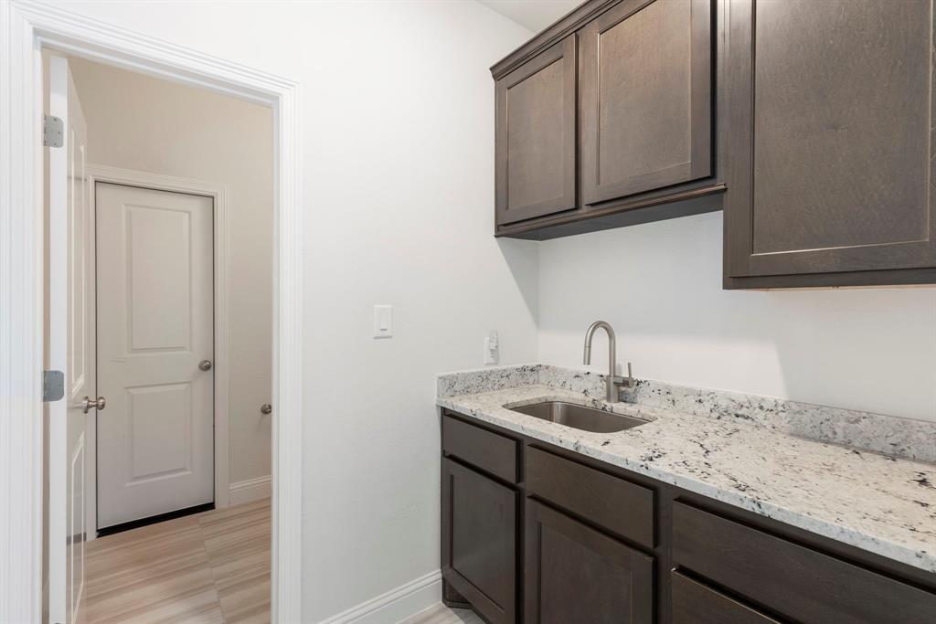 74 N Curly Willow Circle, Tomball, Texas image 37