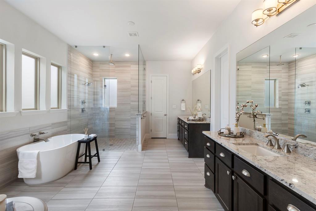 74 N Curly Willow Circle, Tomball, Texas image 21