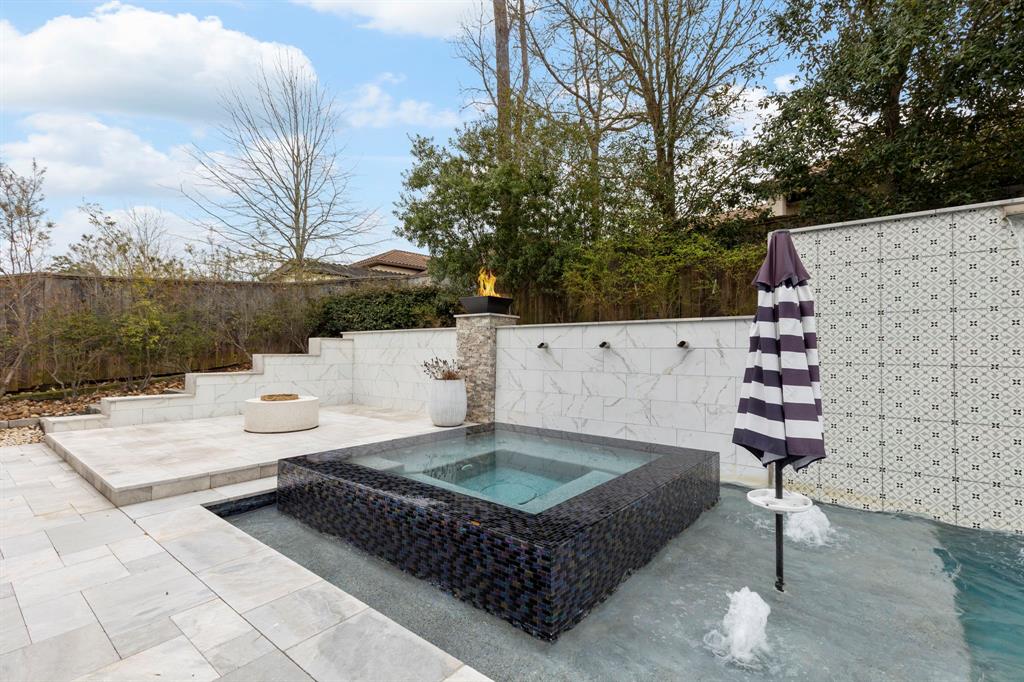 74 N Curly Willow Circle, Tomball, Texas image 41