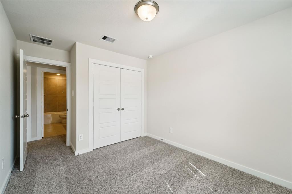 5107 Cypress Rose Drive, Pearland, Texas image 42