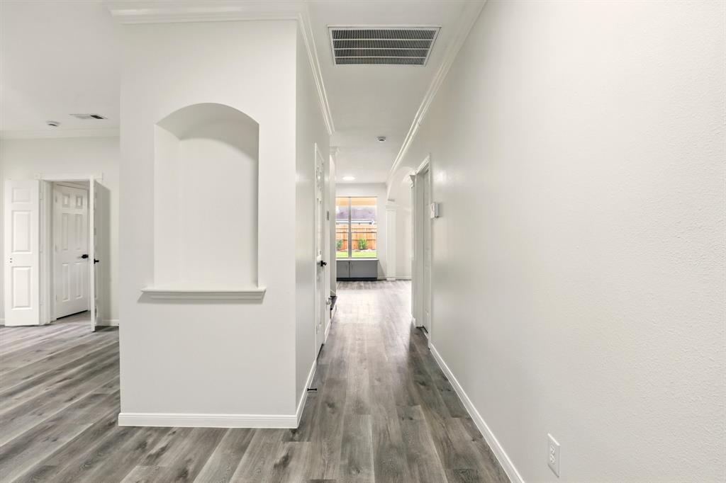 6807 Oakbranch Manor Lane