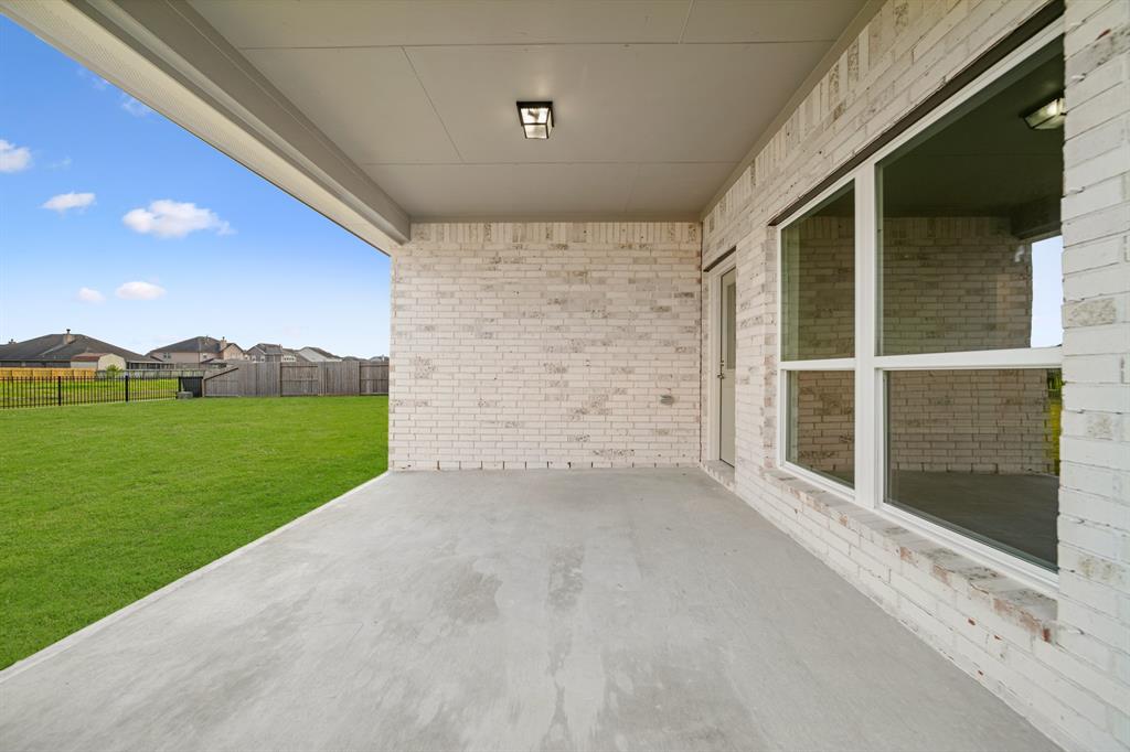 12010 Champions Forest Dr, Mont Belvieu, Texas image 22