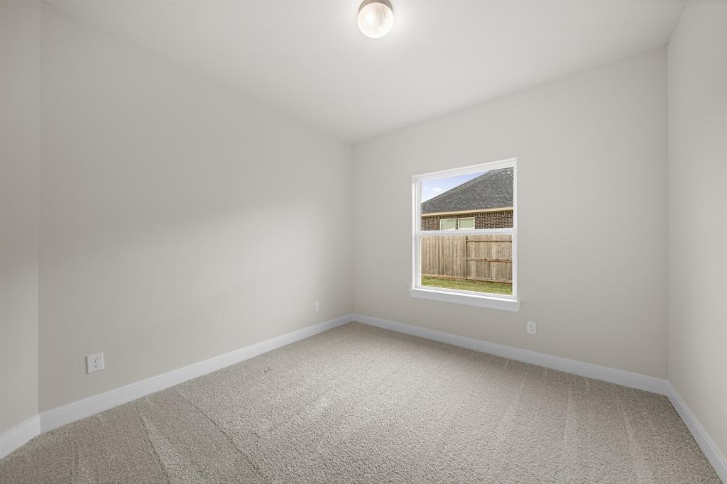 12010 Champions Forest Dr, Mont Belvieu, Texas image 19