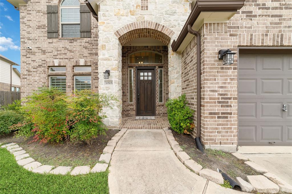 33515 Green Prairie Drive
