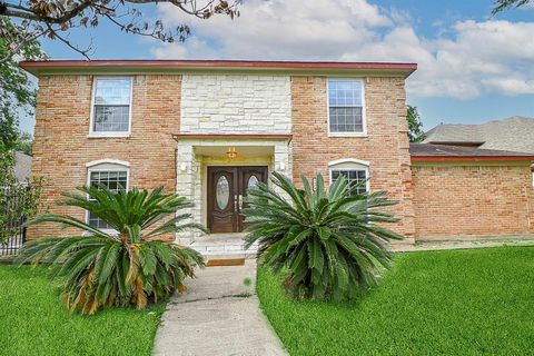 Single Family Residence in Houston TX 7914 Oakington Drive.jpg