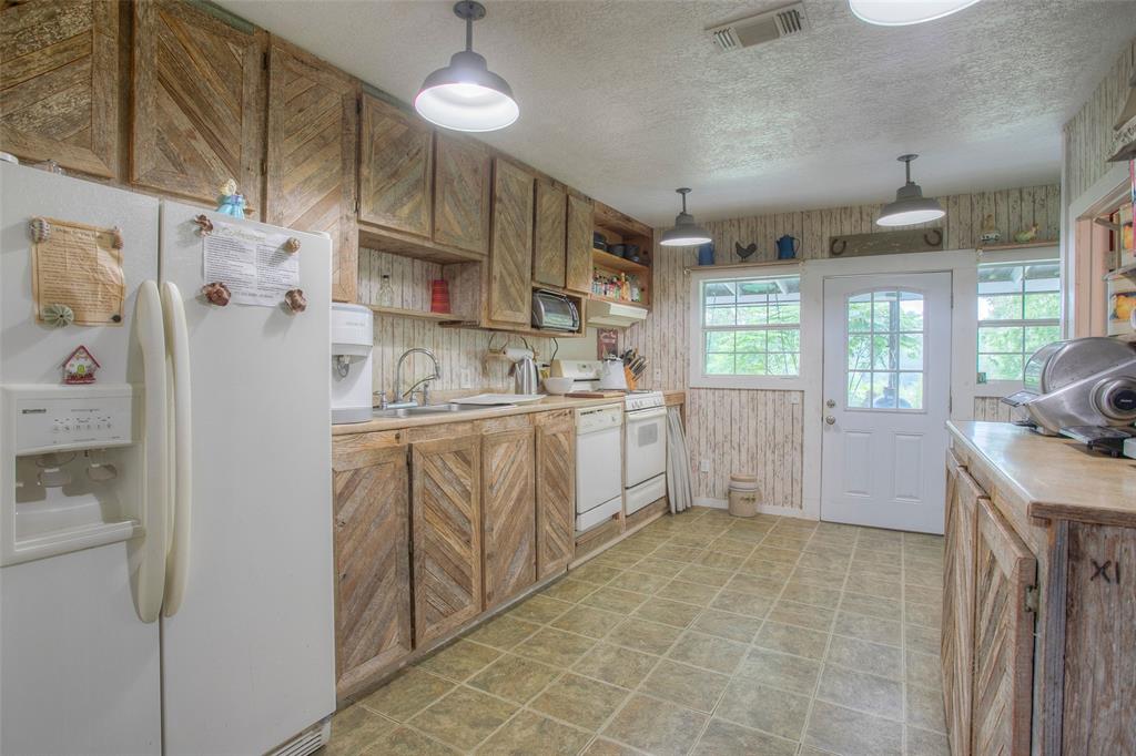 150 Canyon Run Boulevard, Huntsville, Texas image 20
