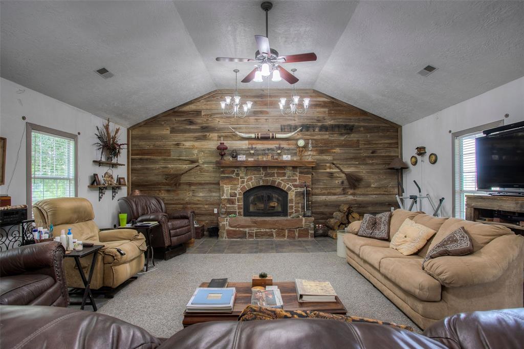 150 Canyon Run Boulevard, Huntsville, Texas image 12