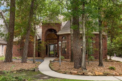 Single Family Residence in The Woodlands TX 26 Tanager Trail Trl.jpg