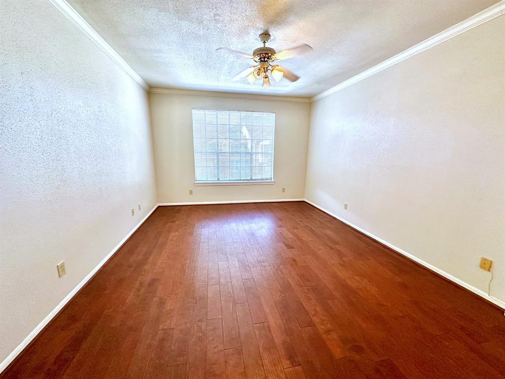 2255 Braeswood Park Drive #206, Houston, Texas image 5