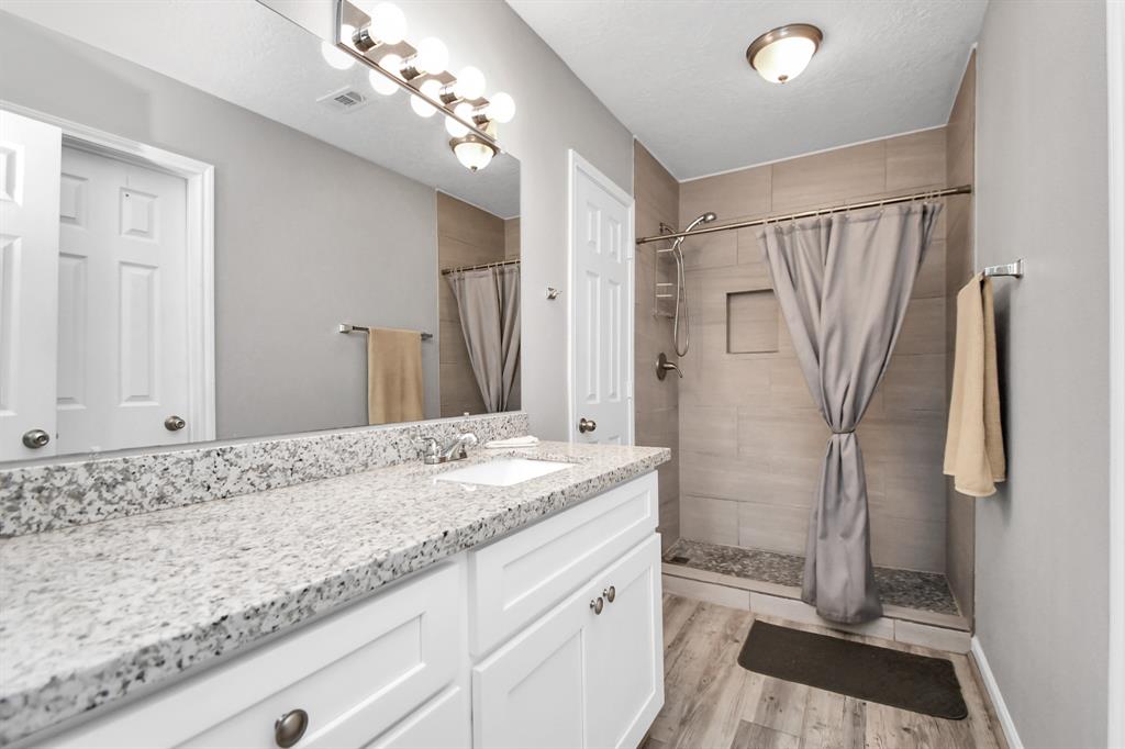 10011 Cantertrot Drive, Humble, Texas image 15