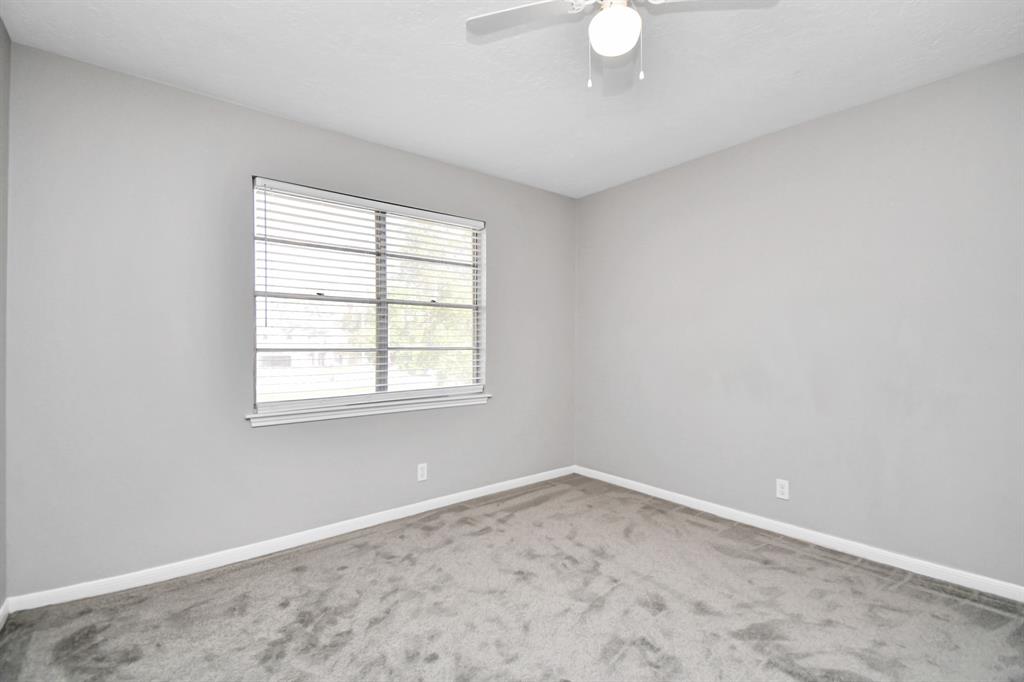 10011 Cantertrot Drive, Humble, Texas image 24