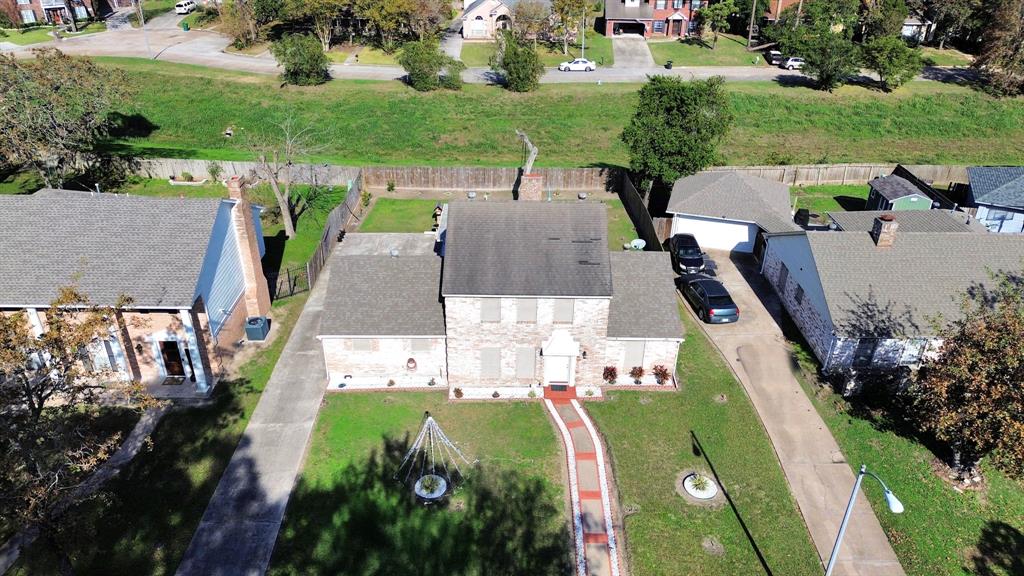 10011 Cantertrot Drive, Humble, Texas image 33