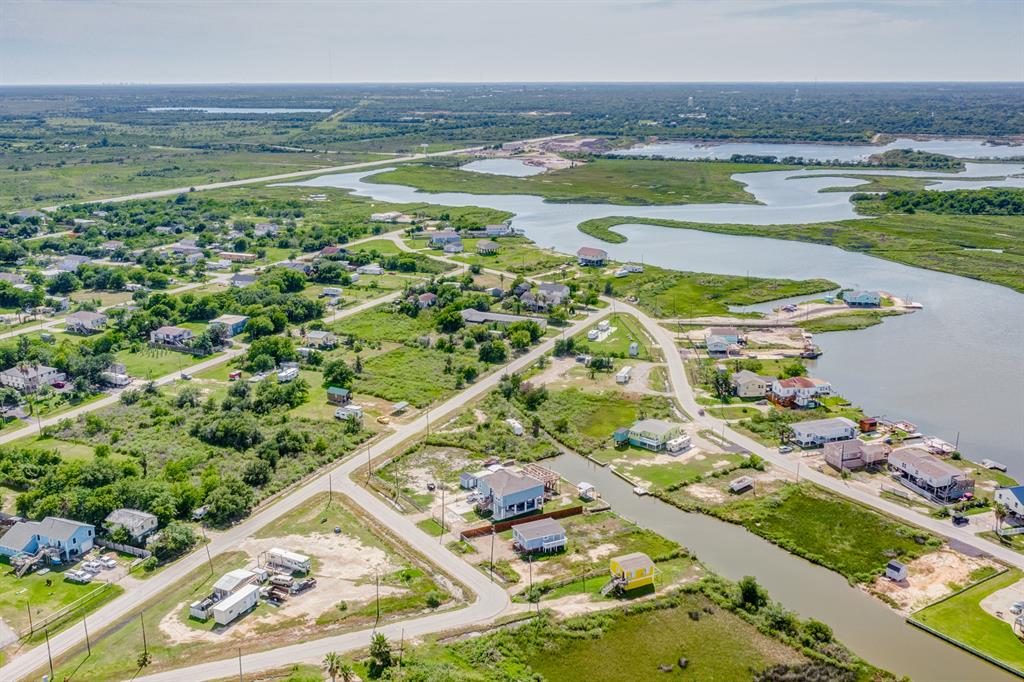 Swan, Hitchcock, Texas image 20