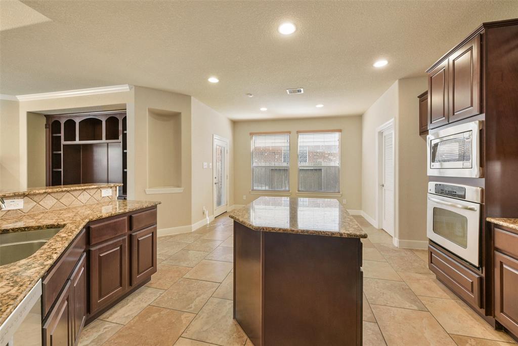 4715 Middlewood Manor Lane, Katy, Texas image 11