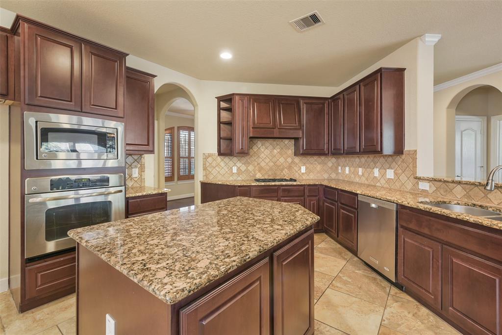4715 Middlewood Manor Lane, Katy, Texas image 10