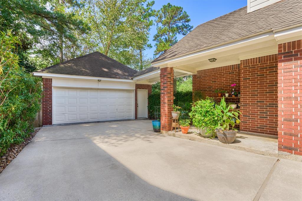 135 Rush Haven Drive, The Woodlands, Texas image 39