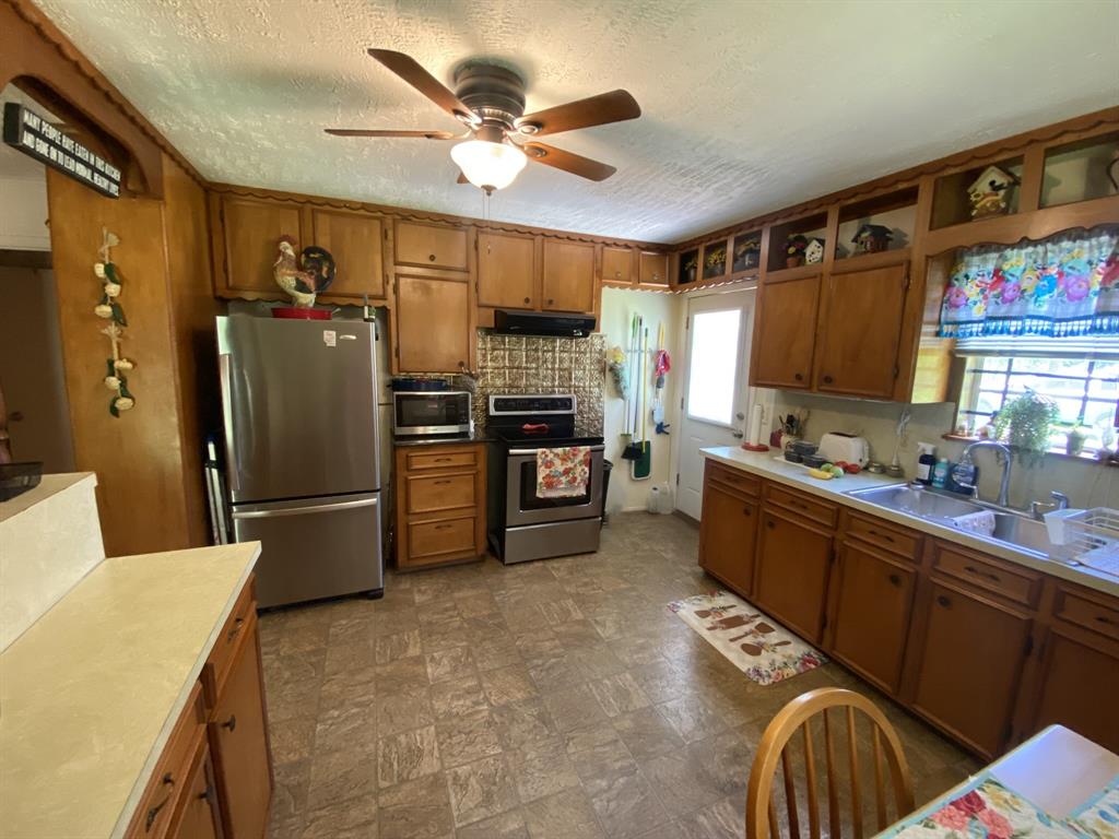 294 County Road 2687, Cleveland, Texas image 13