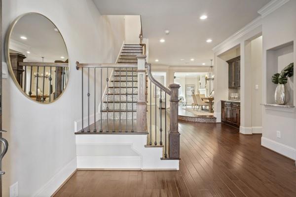 7 Grand Vista Place, The Woodlands, Texas image 4