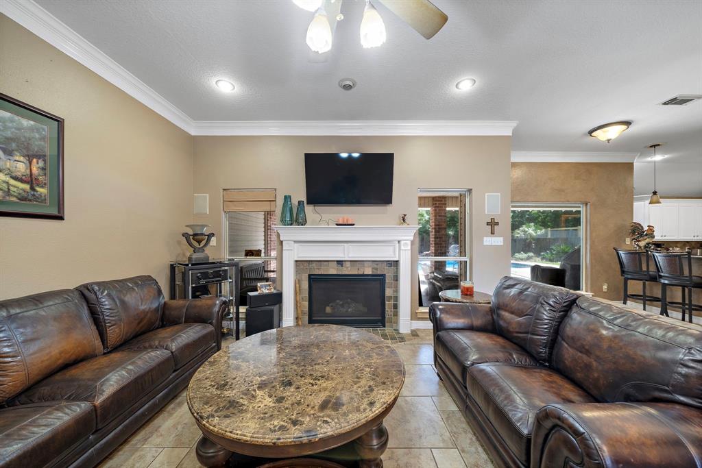 140 Lasalle Street, Bridge City, Texas image 3