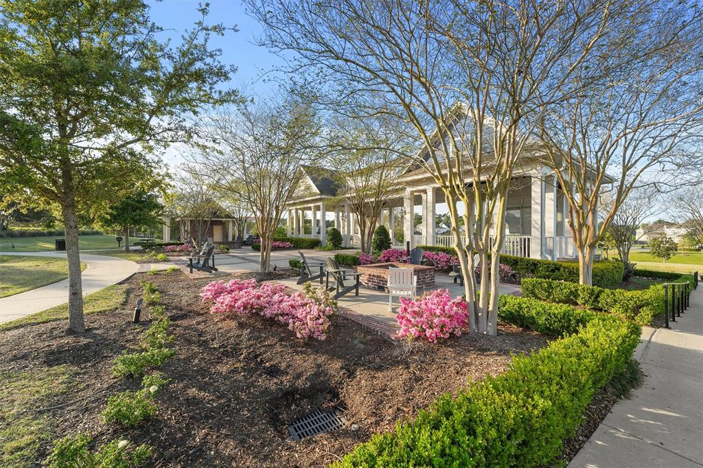 2002 Laurie Darlin Drive, Conroe, Texas image 2