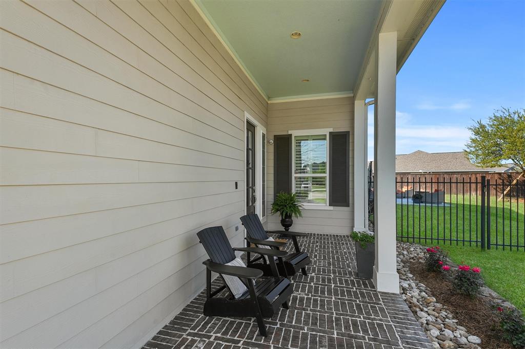 2002 Laurie Darlin Drive, Conroe, Texas image 6