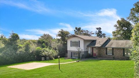 A home in Hilltop Lakes